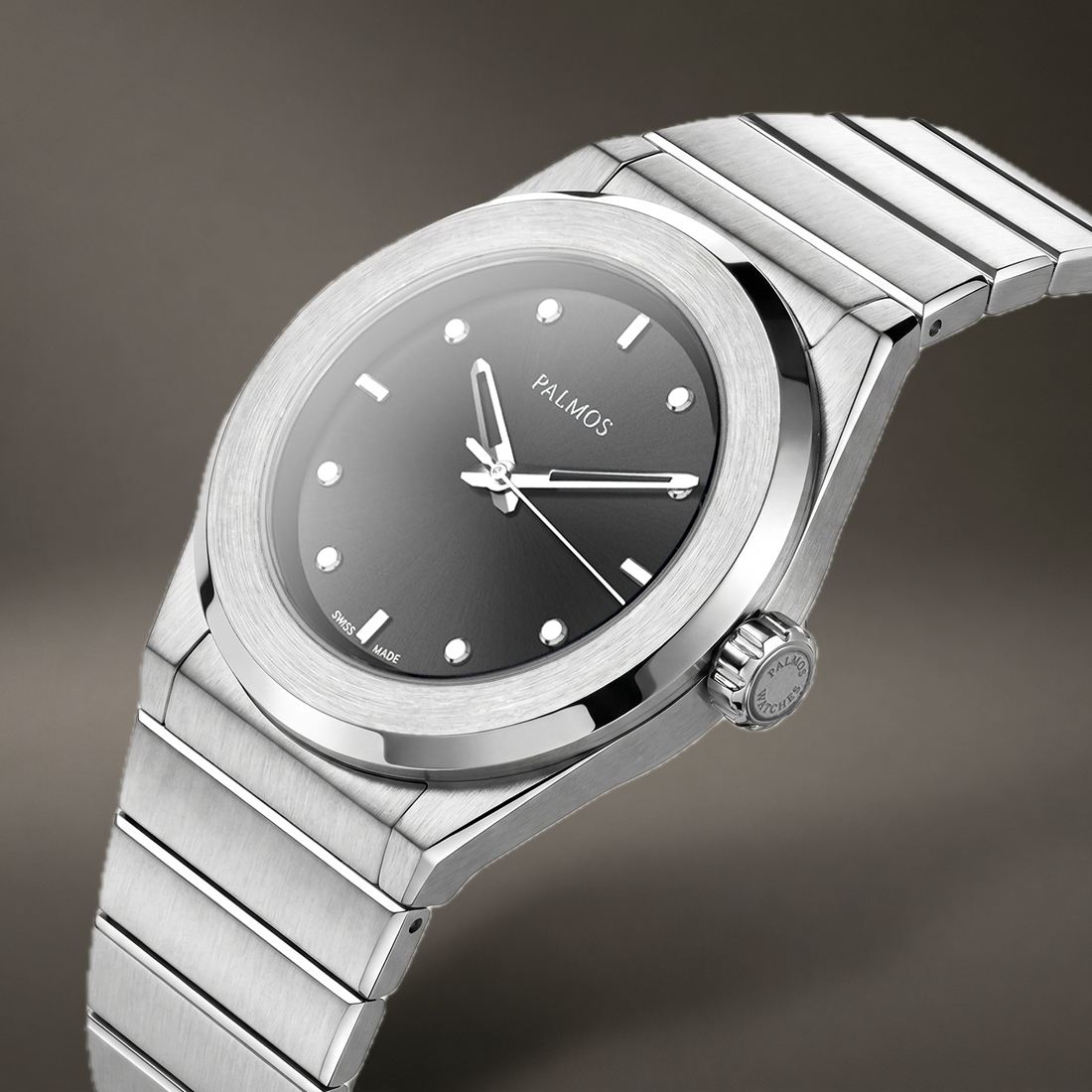 PALMOS One in Jet Black