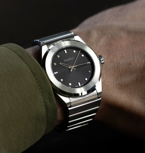 PALMOS One in Jet Black