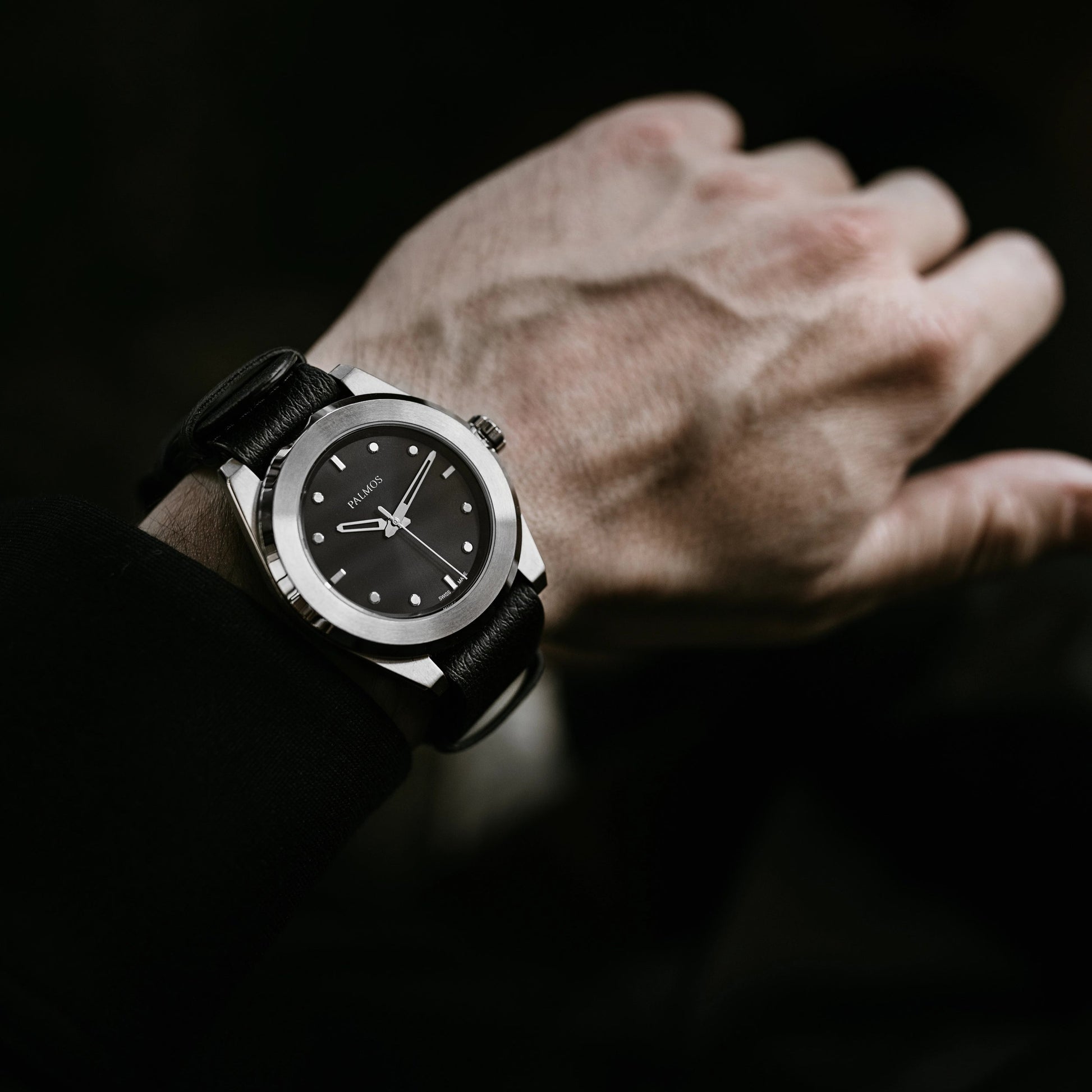 PALMOS One in Jet Black